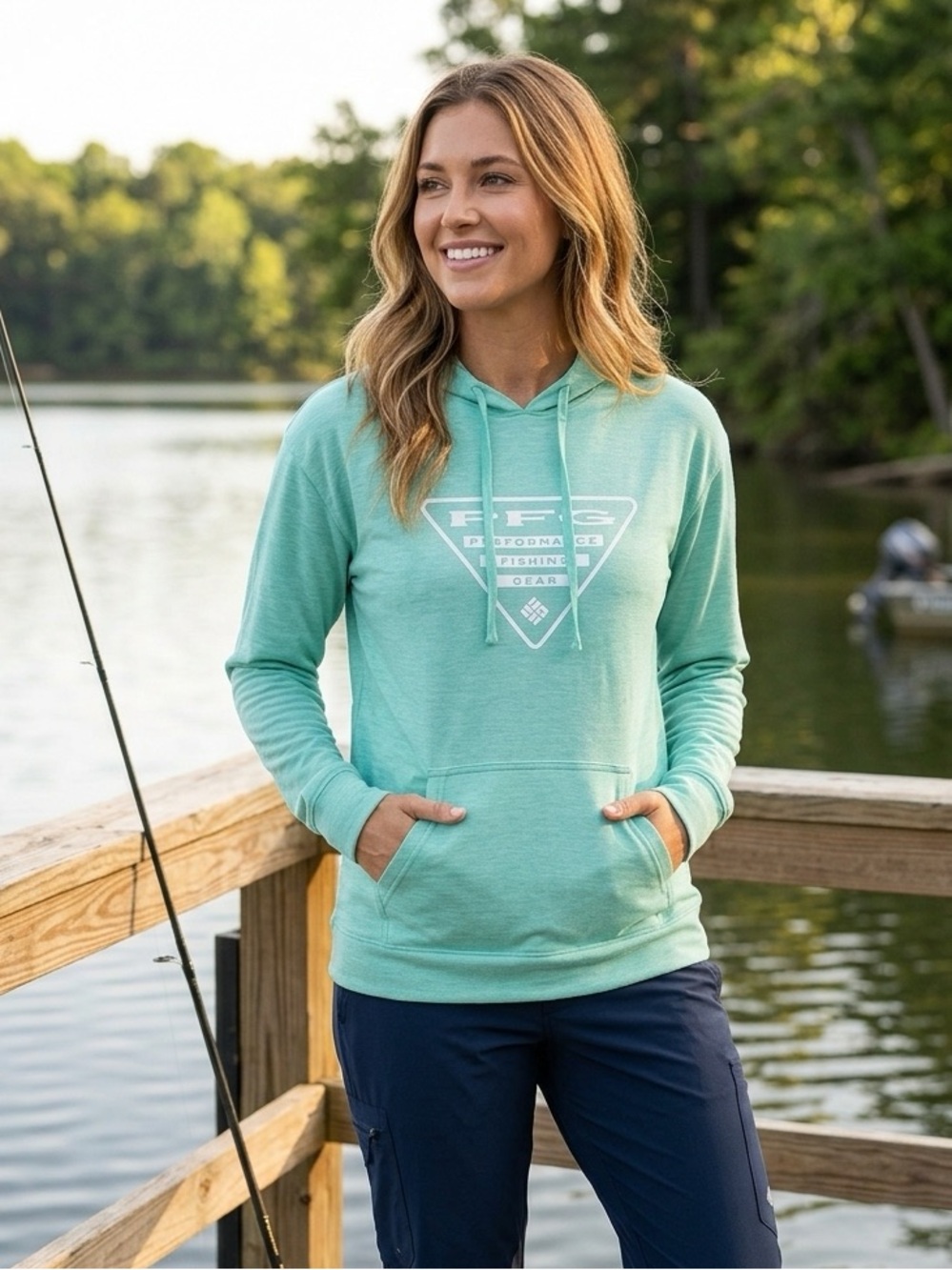 Columbia Women’s Teal PFG Hoodie Size XL